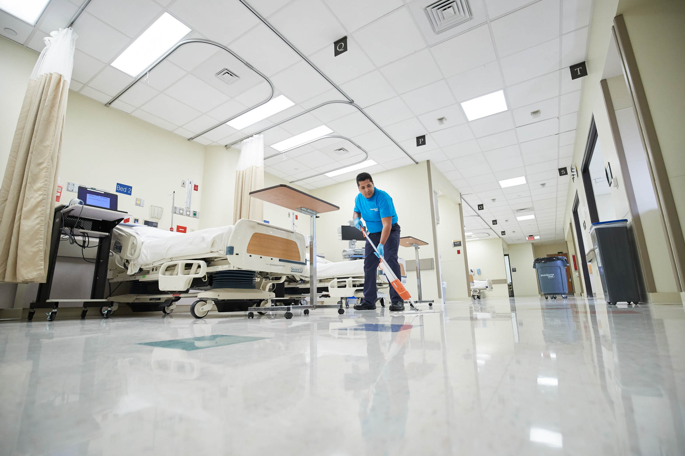 Trained janitorial cleaning team providing commercial cleaning services in Toronto